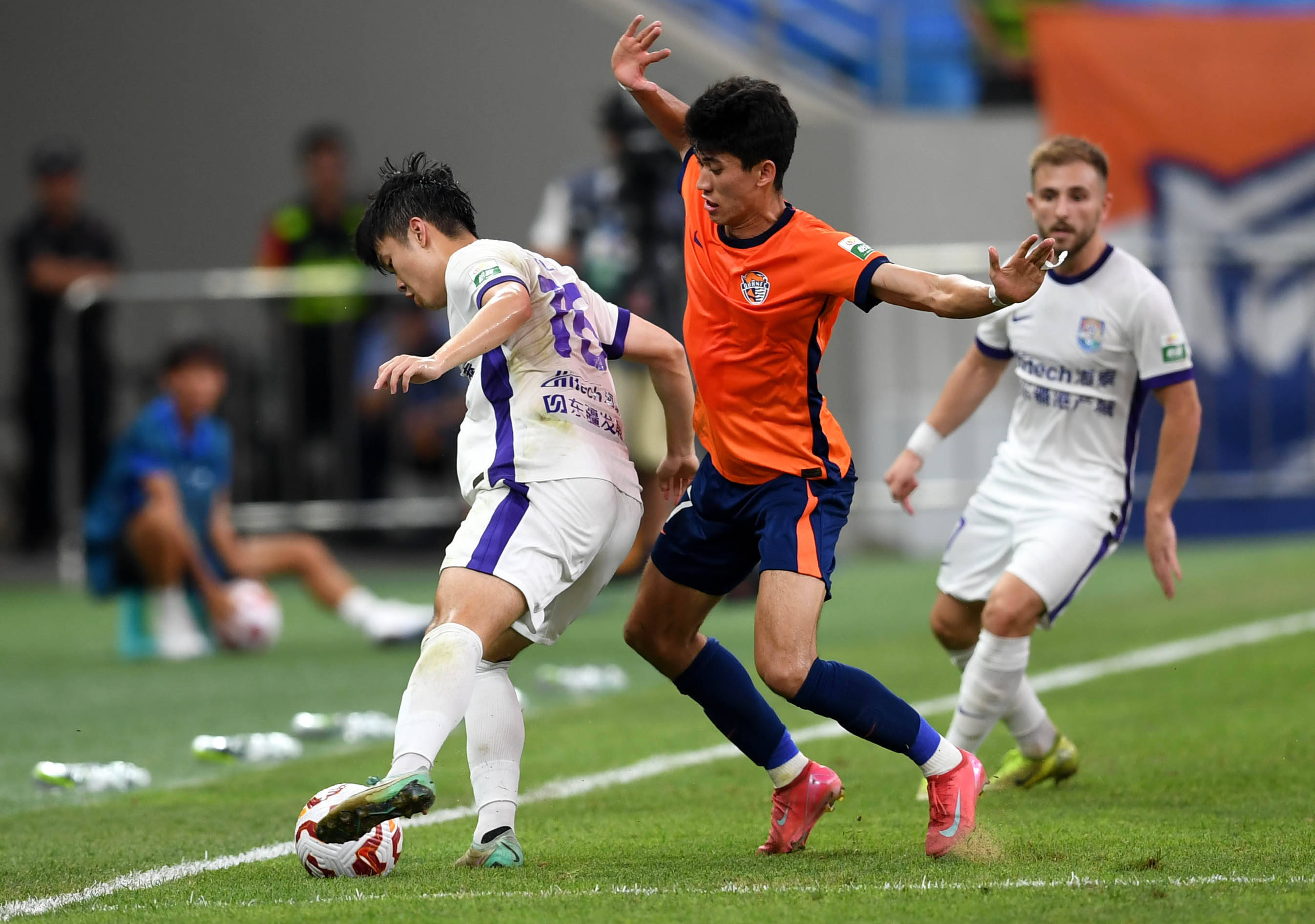 声一次次推 声一次次推