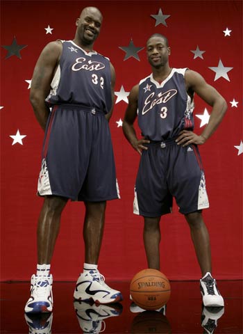 最近三人立 最近三人立